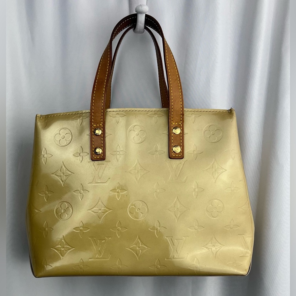 Louis Vuitton Reade Beige PM Vernis Leather Tote
